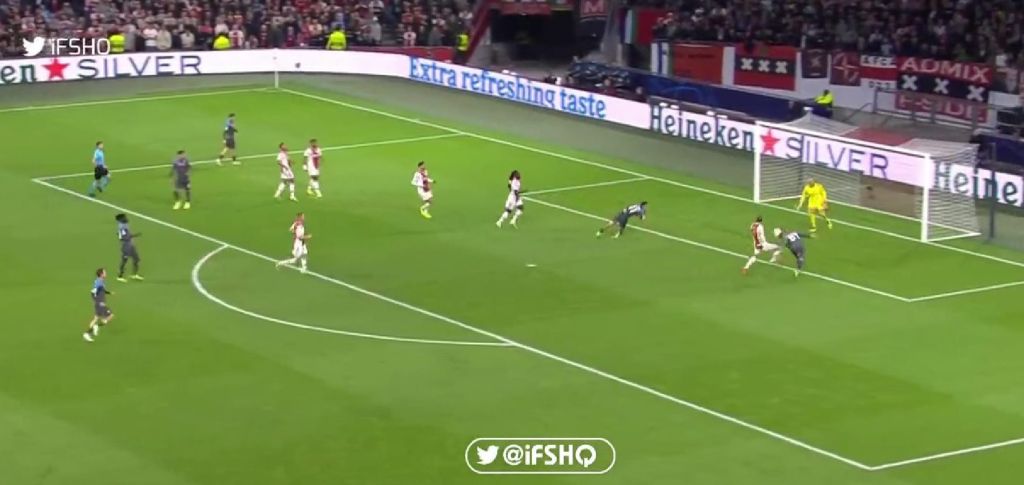 Champions League: Γκολ για… σεμινάριο από τη Νάπολι! (vid)