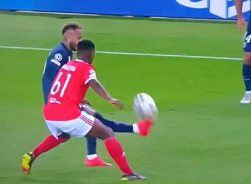 Χάζεψε και ο Μέσι με τις μαγείες του Νέιμαρ (vid)