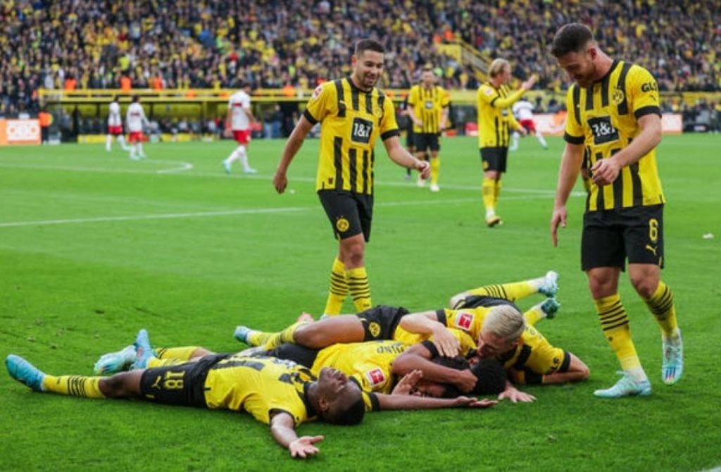 “Τρόμαξε” την Στουτγκάρδη η Ντόρτμουντ – Την… διέλυσε με 5αρα!