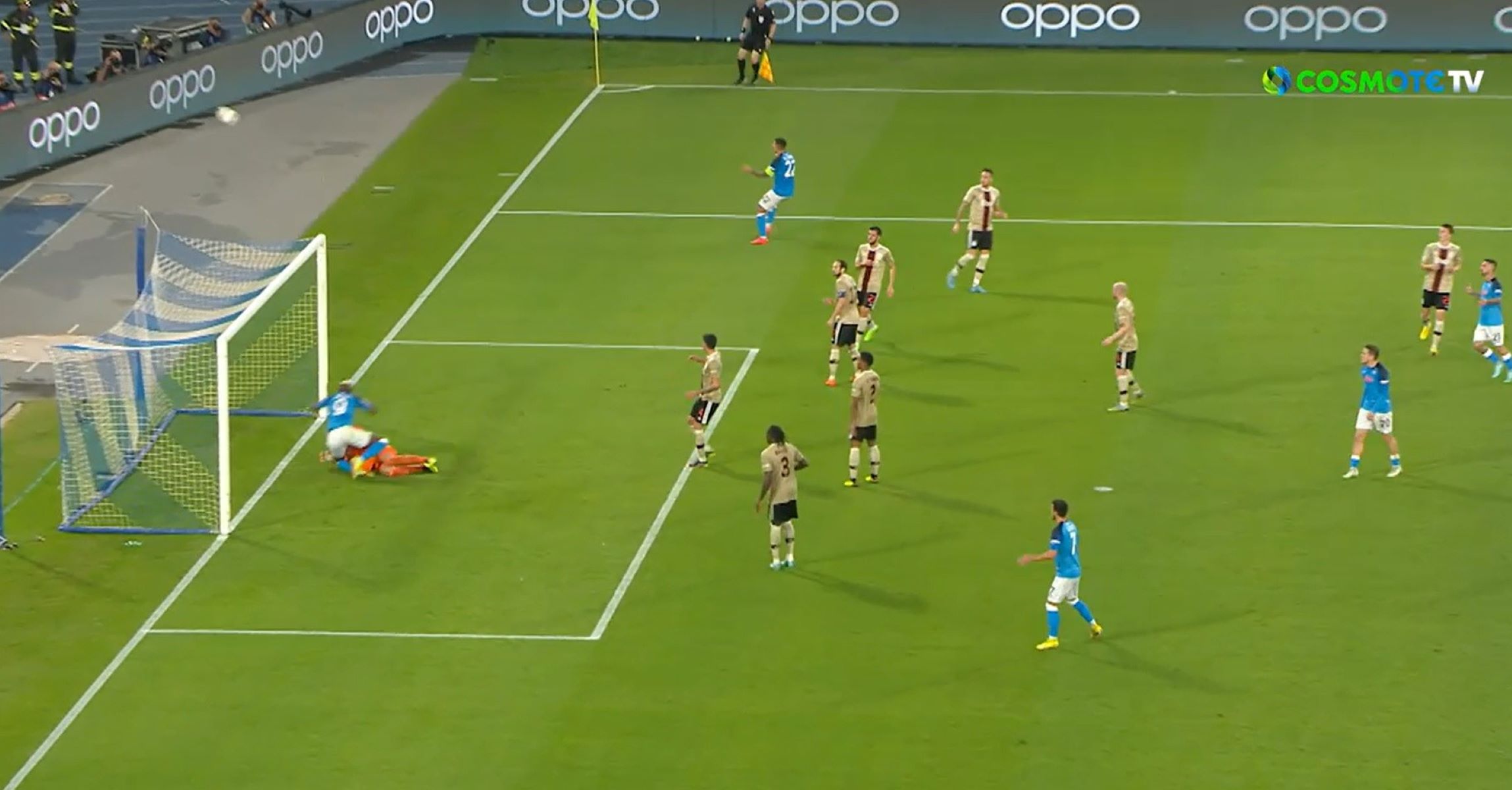 Ο Οσίμεν έχασε αυτό που πραγματικά δεν χάνεται (vid)