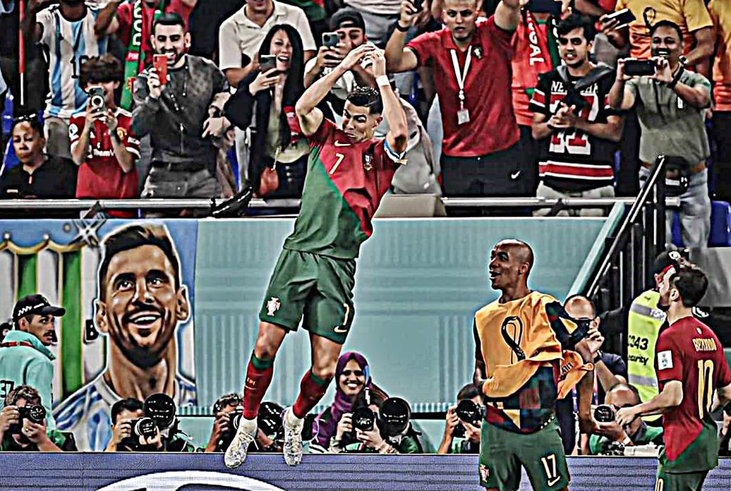 Το «SIUUU» του Κριστιάνο μπροστά σε πανό του Μέσι! (pic, vid)