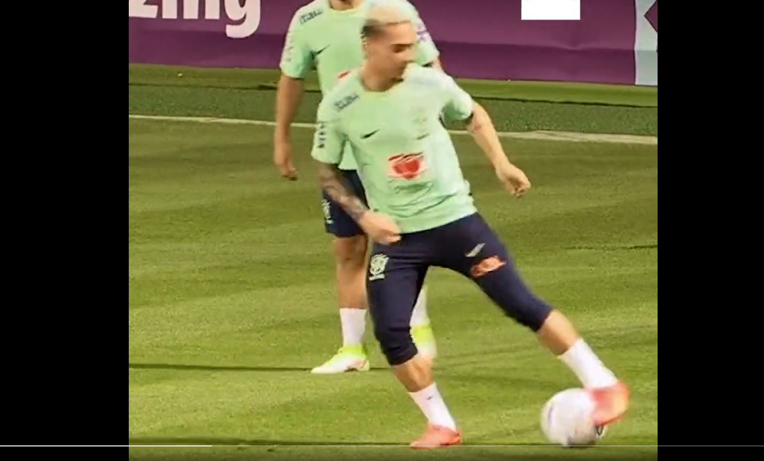 Ο Άντονι απογειώνει την… ρουλέτα – Απίστευτη τεχνική από τον Βραζιλιάνο (vid)