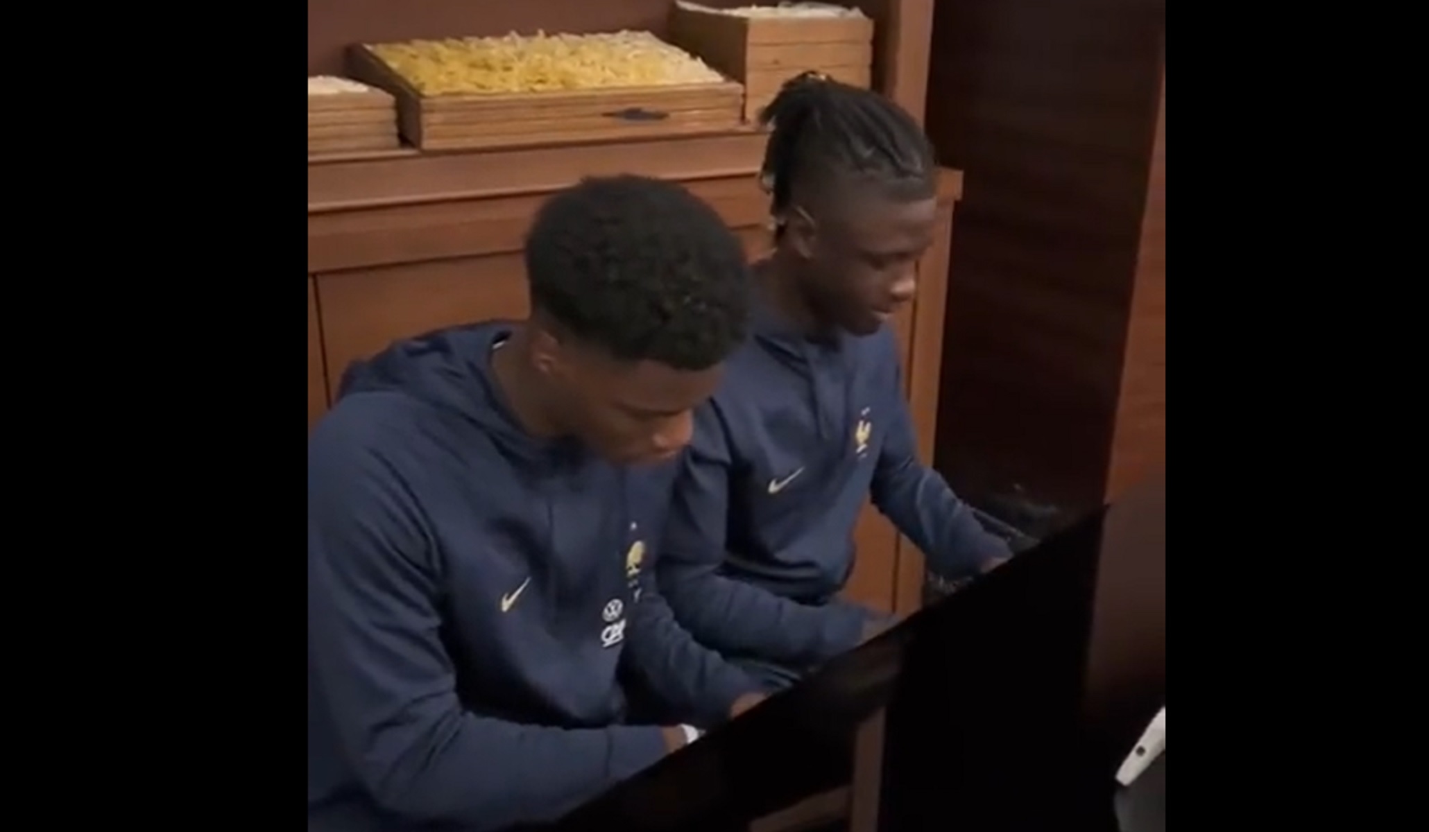 Τσουαμενί και Καμαβινγκά έμαθαν από μικροί γαλλικά και… πιάνο (vid)