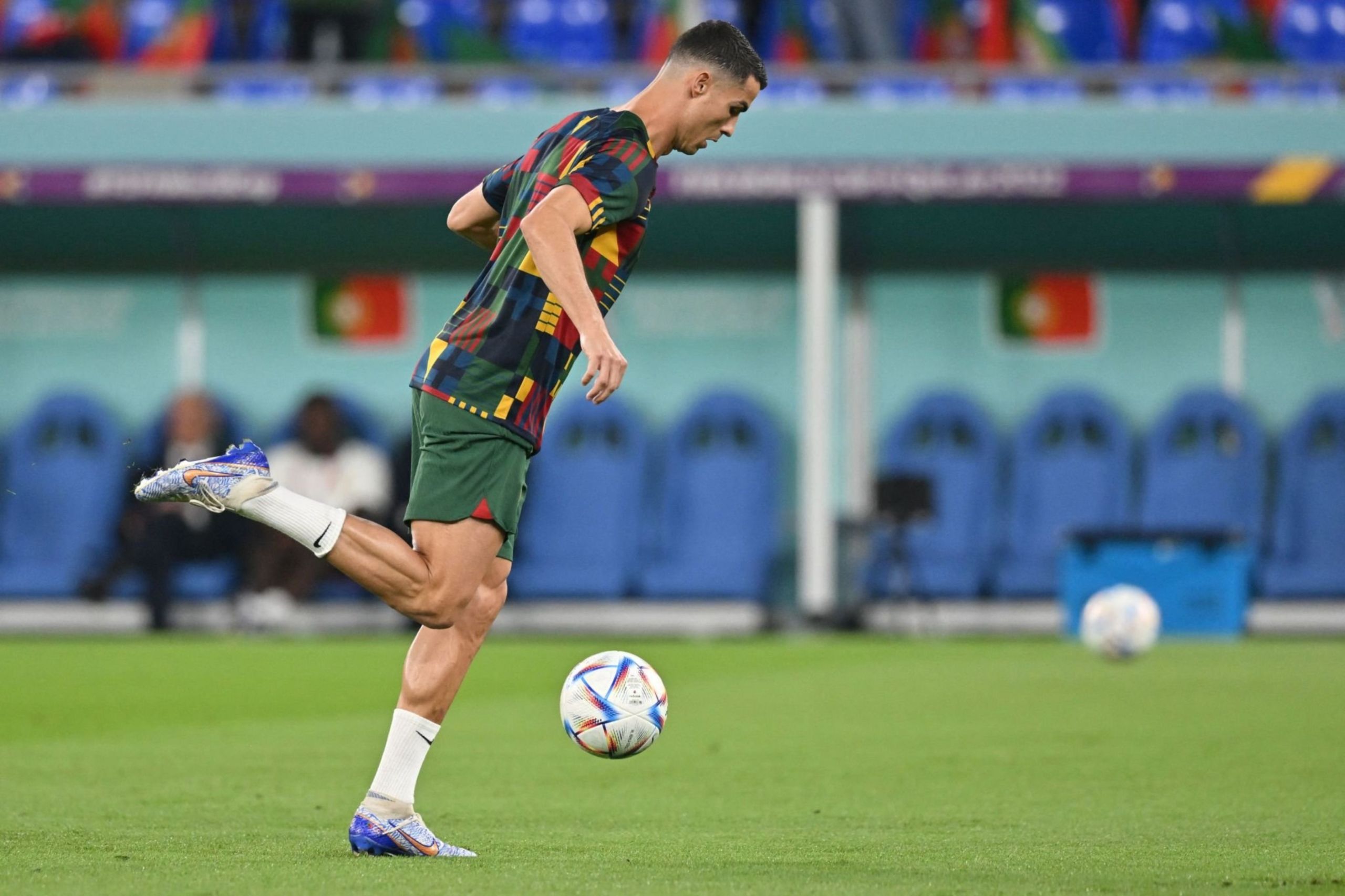 «Σείστηκε» το γήπεδο στην είσοδο του Κριστιάνο – Το μεγαλείο του δεν έχει τελειωμό (vid)