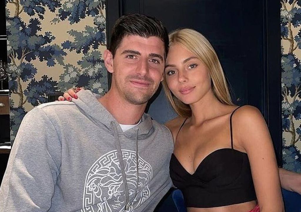 Στιγμές χαλάρωσης για Κουρτουά με την πανέμορφη σύντροφό του πριν το Mundial (pic)