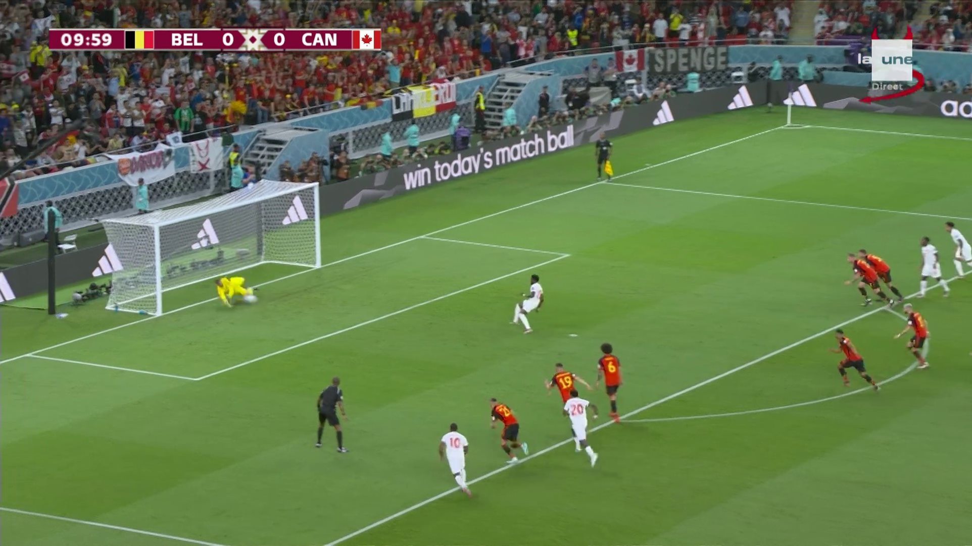 Εδώ κάνεις stop: Ο Κουρτουά έπιασε πέναλτι του Καναδά! (vid)