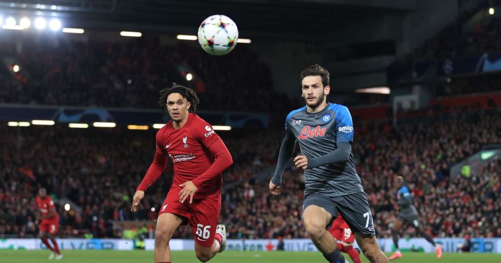 Κύριος ο Κβαρατσκέλια, απέφυγε να πατήσει το σήμα της Λίβερπουλ (pic)