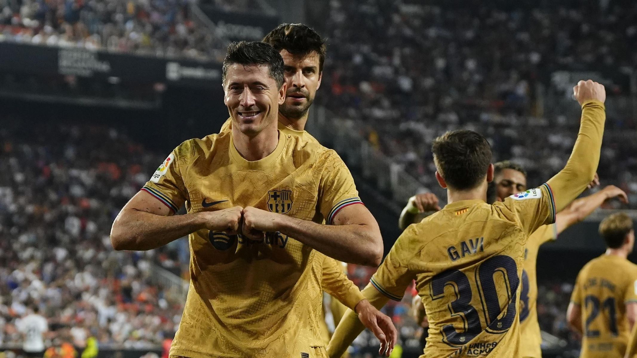 Λεβαντόφσκι: «Όνειρο ζωής η Μπαρτσελόνα – Με δουλειά και υπομονή θα πετύχουμε τα πάντα»