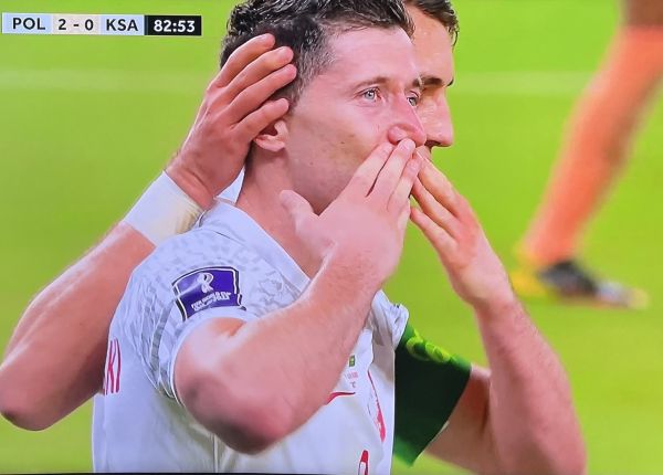 Η Πολωνία και ο Λεβαντόφσκι σκέφτονται μόνο τη νίκη! Μόνο την επόμενη φάση του Mundial!