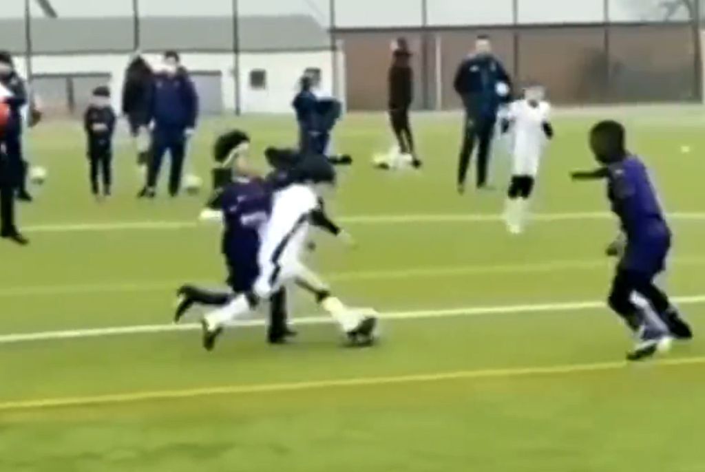 Ο γιος του Μέσι δεν αστειεύεται – Ο Ματέο μοιράζει… σακούλες και είναι copy paste του πατέρα του (vid)