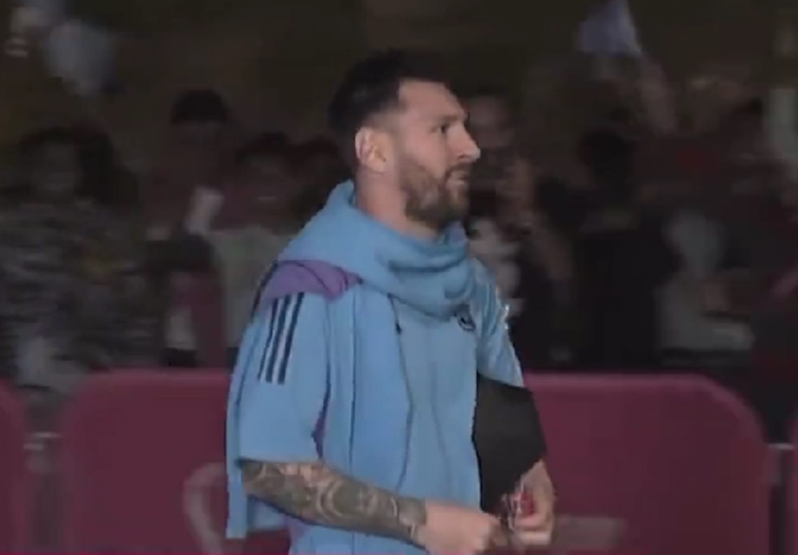 Λιονέλ Μέσι: Με αέρα… νικητή έφτασε στο γήπεδο ο Αργεντινός! (vid)