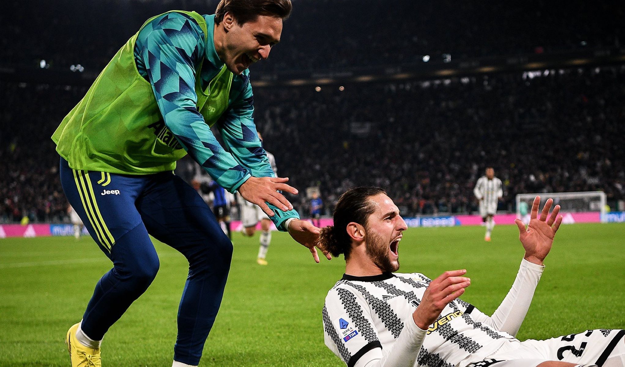 H «ψυχωμένη» Κυρία του πυραυλοκίνητου Κόστιτς…  ποτέ δεν πεθαίνει (vid)