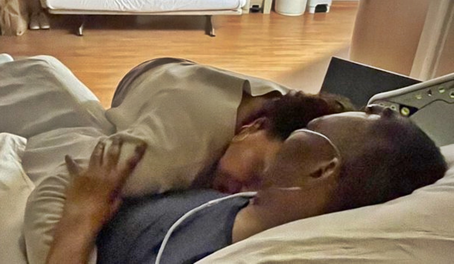 Συγκινεί η κόρη του Πελέ: «Ακόμα μια νύχτα μαζί…» (pic)