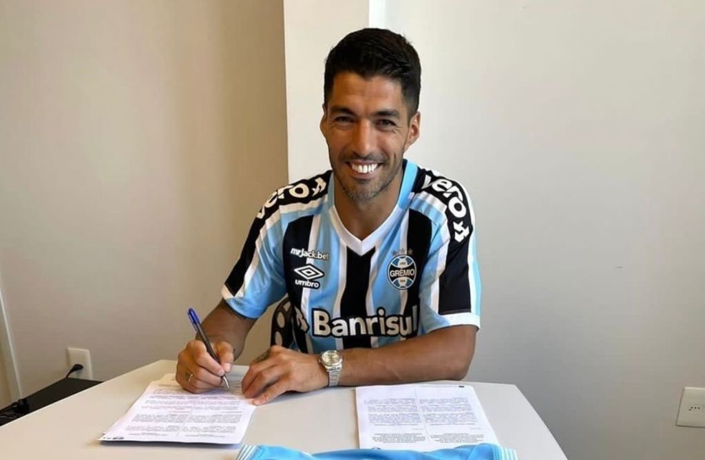 ΕΠΙΣΗΜΟ: Υπέγραψε στην Γκρέμιο ο Λουίς Σουάρες! (pic)