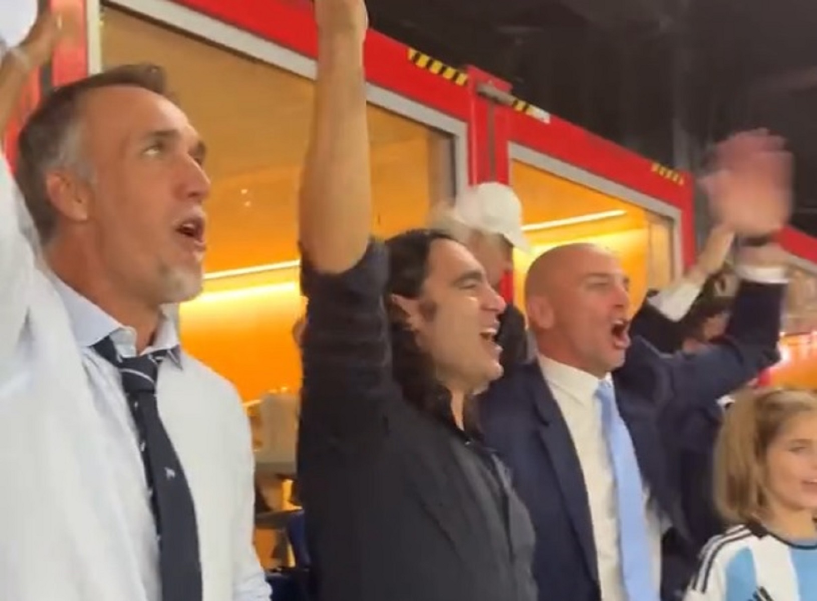 Μπατιστούτα, Σορίν και Καμπιάσο πανηγυρίζουν σαν μικρά παιδιά την νίκη της Αργεντινής (vid)