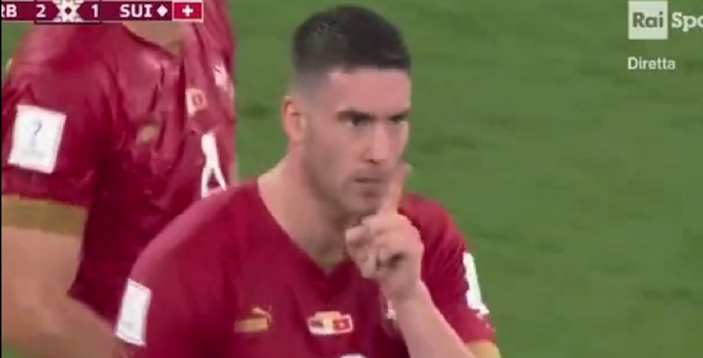 Βλάχοβιτς σε Σακίρι: Τώρα σκάσε εσύ! (vid)