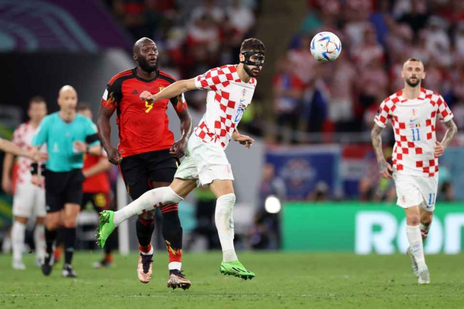 Τα τρία “μεγαθήρια” της Premier League μάχονται για τον… “μασκοφόρο” της Κροατίας!