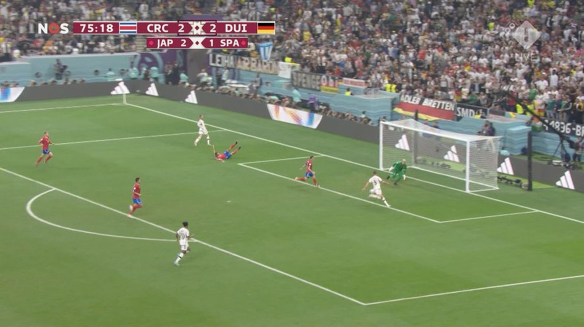 Ο Κέιλορ Νάβας μας χάρισε μία θρυλική απόκρουση κόντρα στη Γερμανία! (vid)