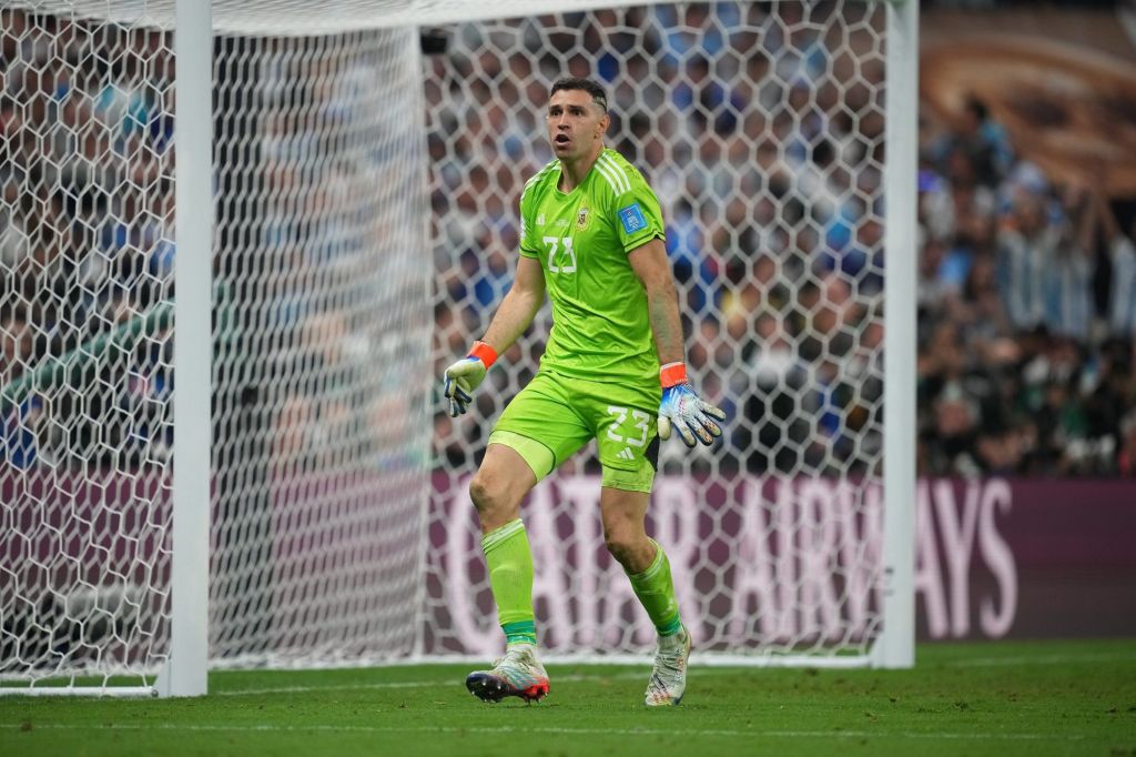 Ο Εμιλιάνο Μαρτίνες με αυτή την επέμβαση έκανε 67 εκατομμύρια Γάλλους να κλάψουν (pic)