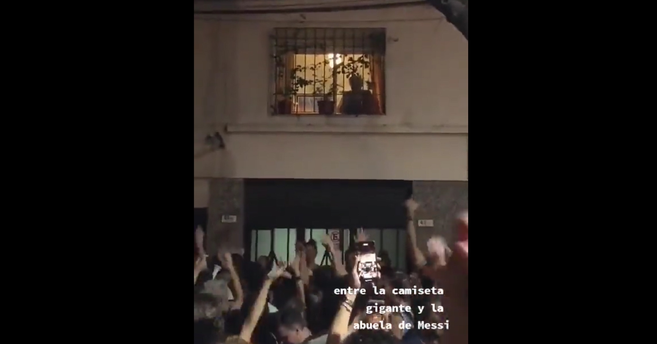 Τρέλα δίχως τέλος στην Αργεντινή – Πανικός στο σπίτι της γιαγιάς του Μέσι (vid)