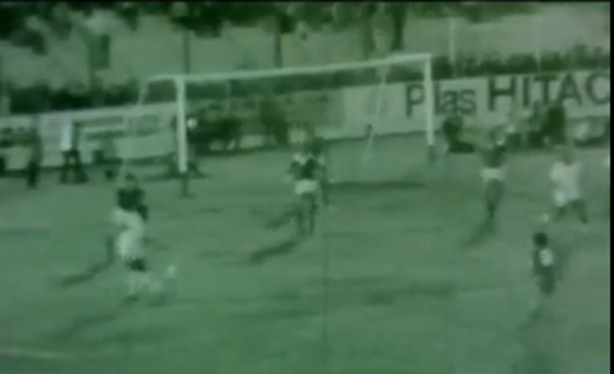 To βίντεο που αποκαλύπτει πως ΟΛΟΙ βάδισαν στα χνάρια του απόλυτου Πελέ (vid)