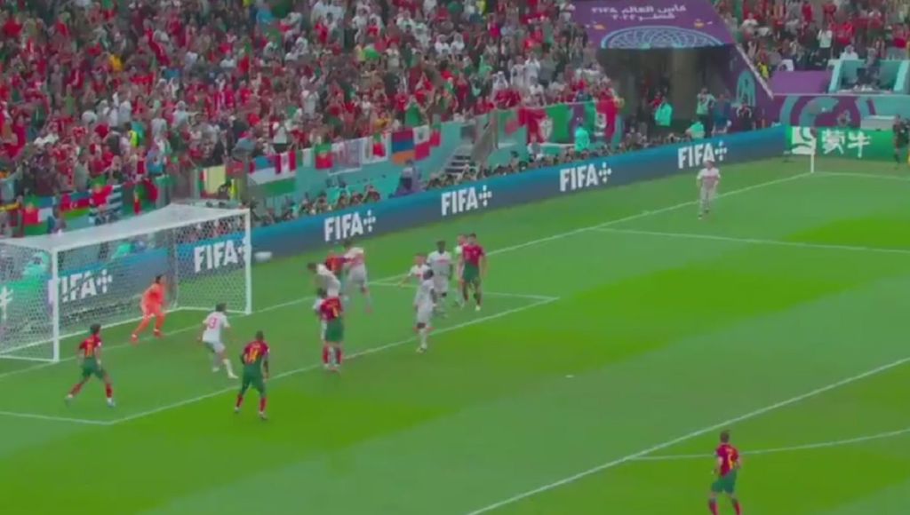 Γερόλυκος, αλλά με κεφαλιά δυνατή σαν σουτ: 2-0 με Πέπε οι Πορτογάλοι! (vid)