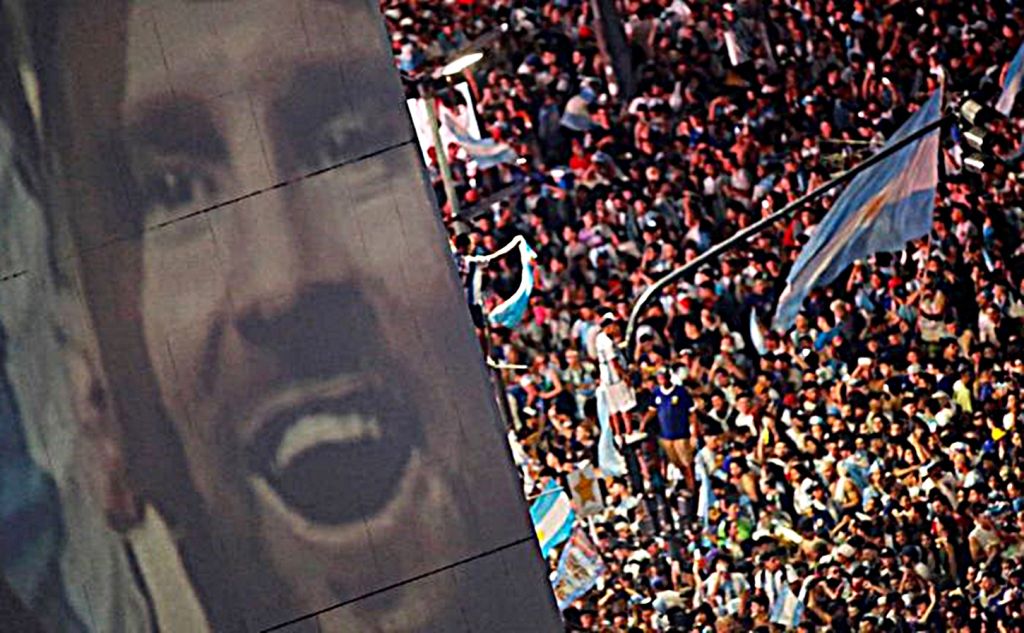 Ούτε με Κέμπες και Μαραντόνα τέτοιος πανζουρλισμός στο Μπουένος Άιρες για το Mundial! (pic, vid)