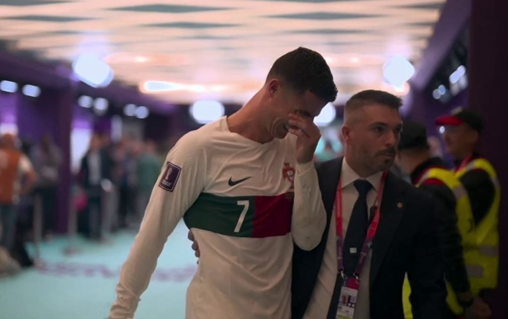 Λυγίσαμε με τον Κριστιάνο – Αποχώρησε δακρυσμένος… (vid)