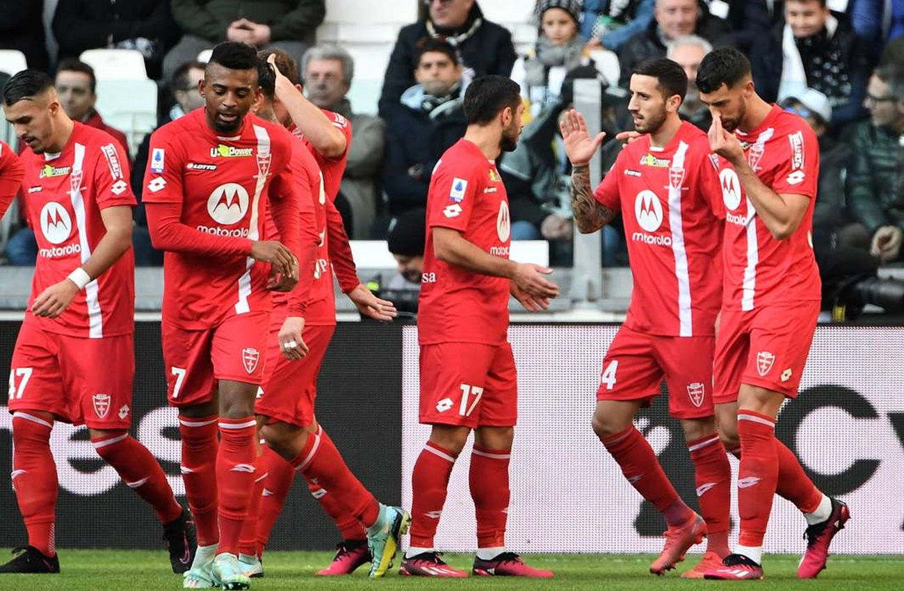 Σπουδαία Μόντσα στο Τορίνο, νίκησε και προσπέρασε τη… μισοπεθαμένη Γιουβέντους! (vid)