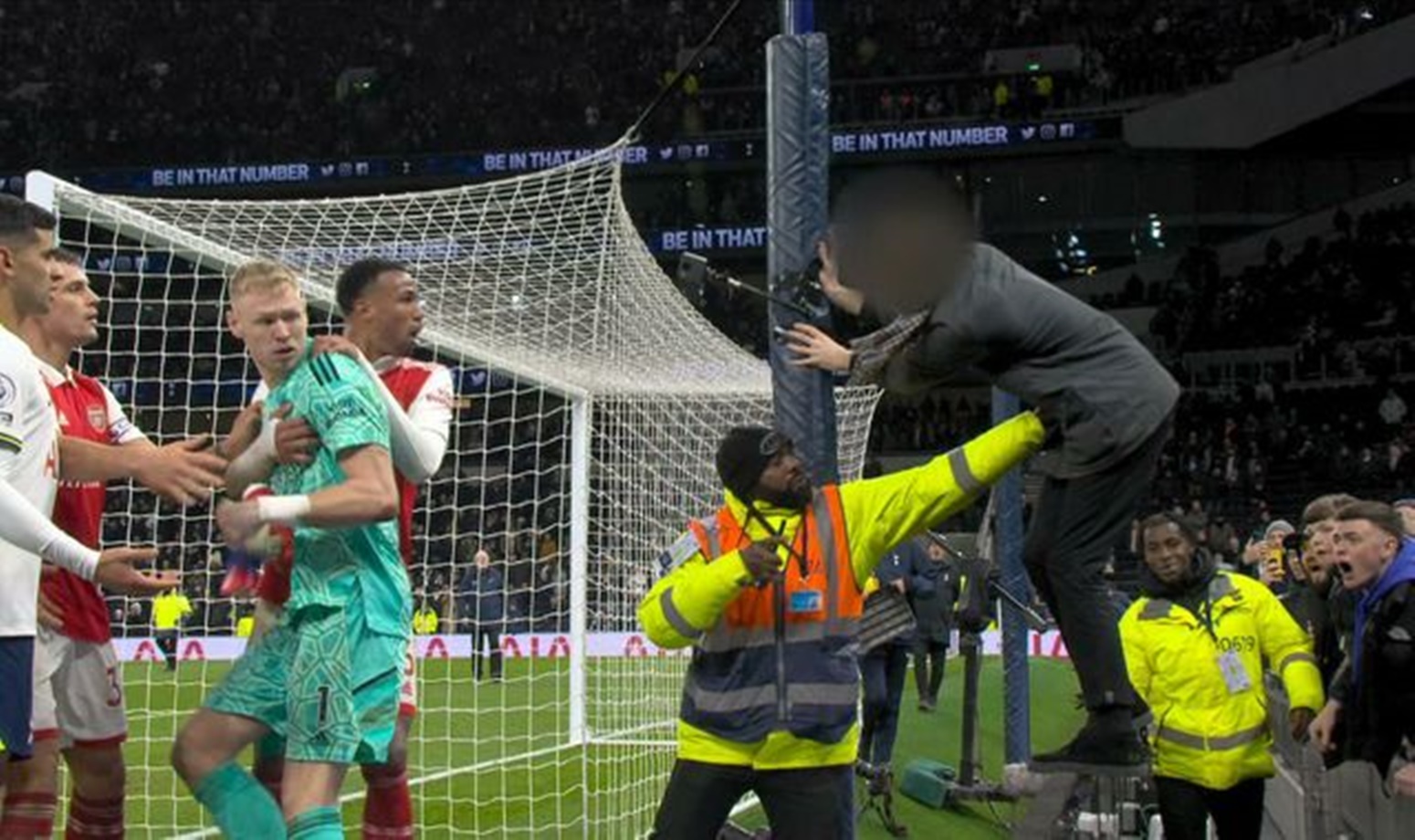 Καταζητείται 35χρονος για την κλωτσιά στον Ράμσντεϊλ! (pic)