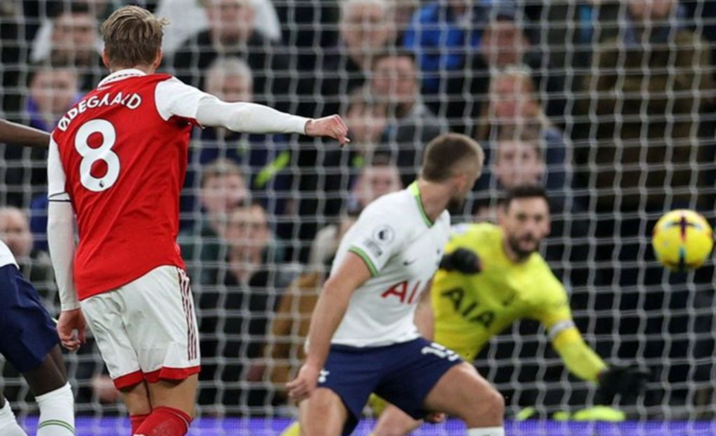 «Κανονιά» Όντεγκαρντ για το 2-0 της Άρσεναλ στο άντρο της Τότεναμ! (vid)