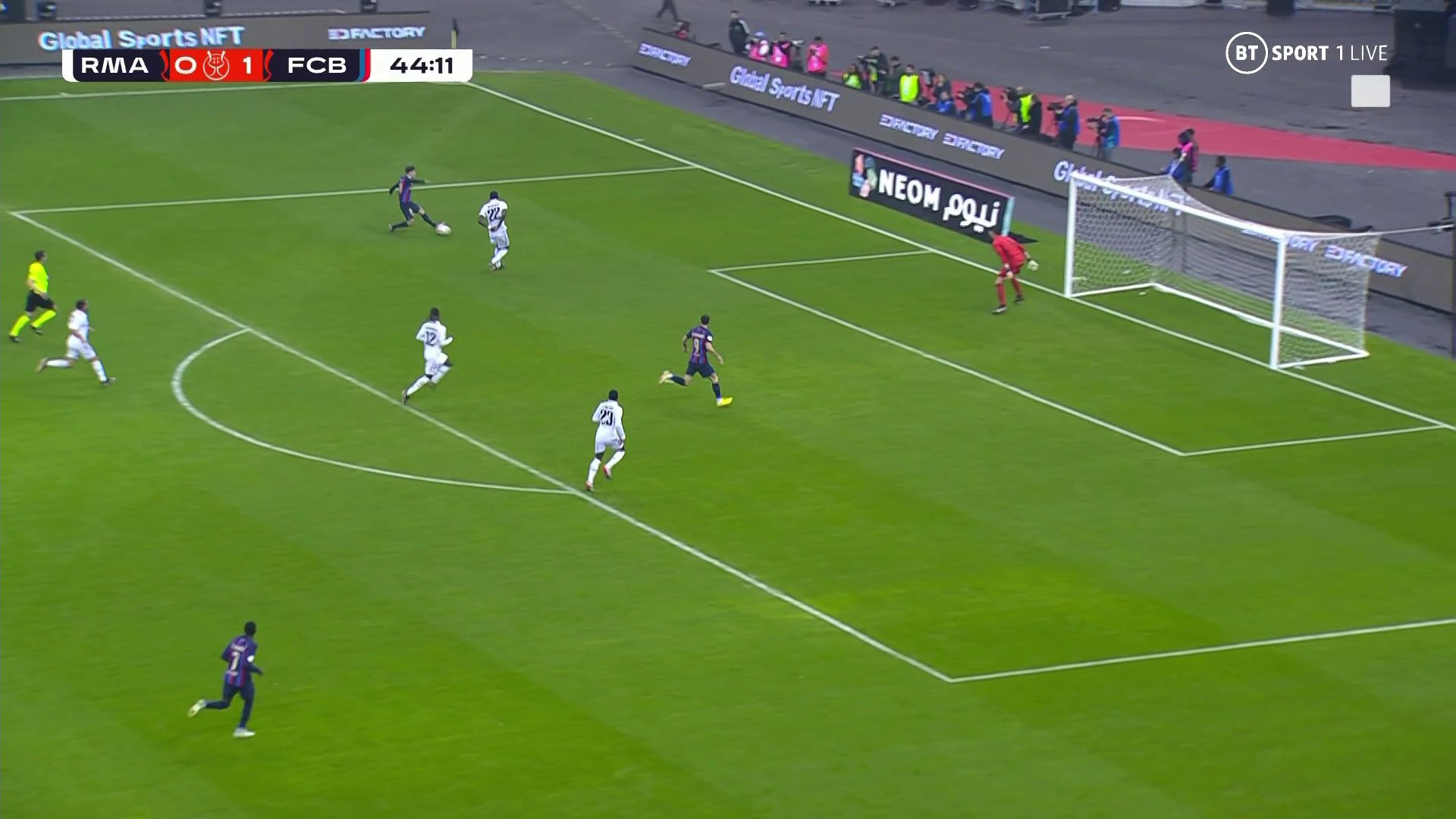 Αντιστροφή ρόλων για Γκάβι – Λεβαντόφσκι και 2-0 η Μπαρτσελόνα! (vid)