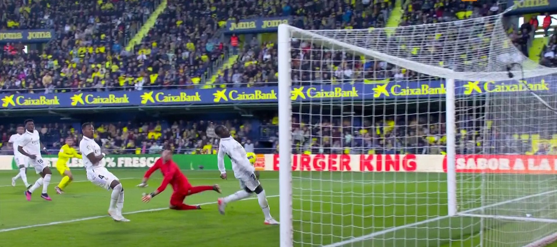 Και τώρα τρέχει η Ρεάλ – Την “τορπίλισε” η Βιγιαρεάλ (vid)