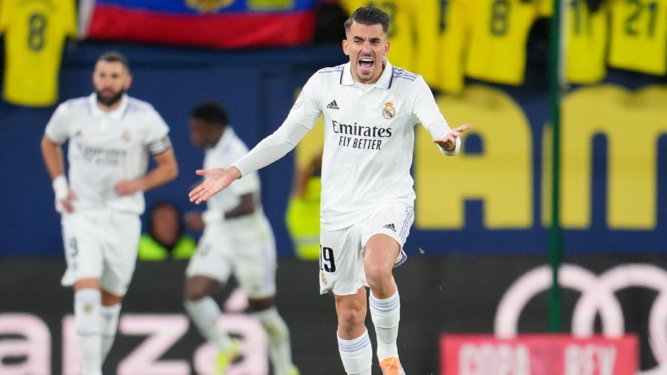 Ο ξεχασμένος Θεμπάγιος έδωσε το… φιλί της ζωής στη «Βασίλισσα» (vid)