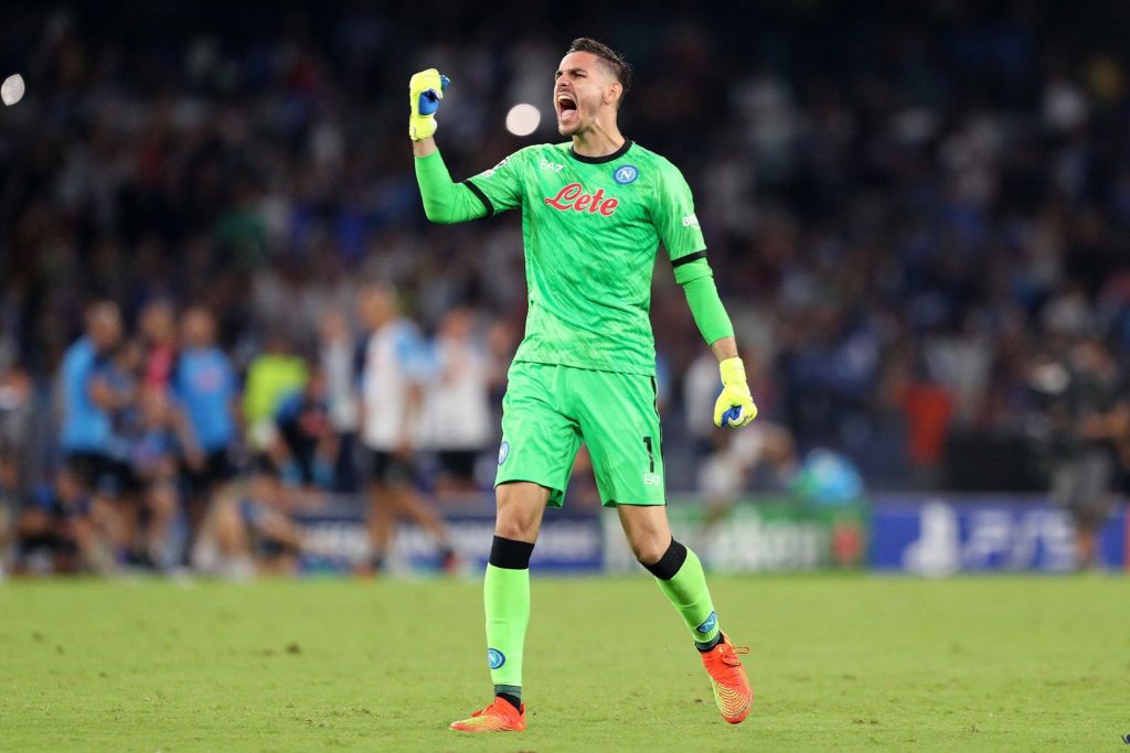 Άλεξ Μερέτ: Νούμερο… ένα σε όλη την Ιταλία μαζί με τη Νάπολι! (vids)