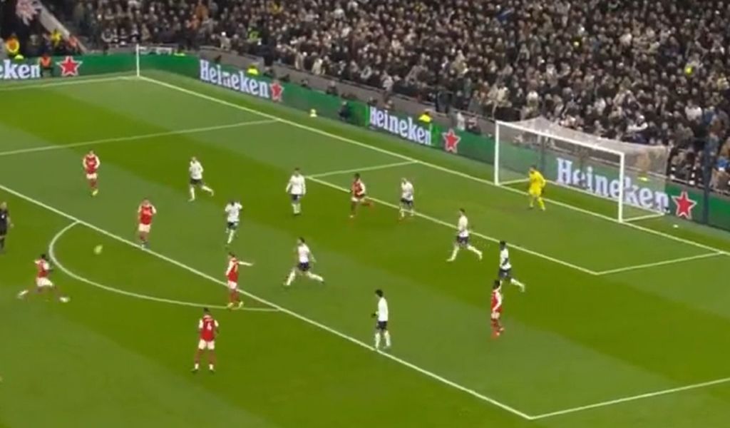 To δοκάρι στέρησε από την Άρσεναλ την… οβίδα της χρονιάς (vid)