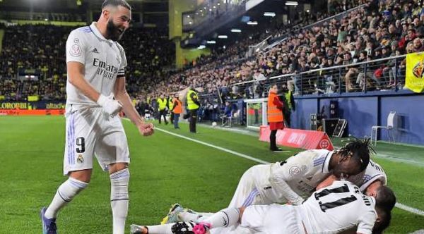 Ο Κάρλο Αντσελότι προσπαθεί να βρει άσσο στο μανίκι του!