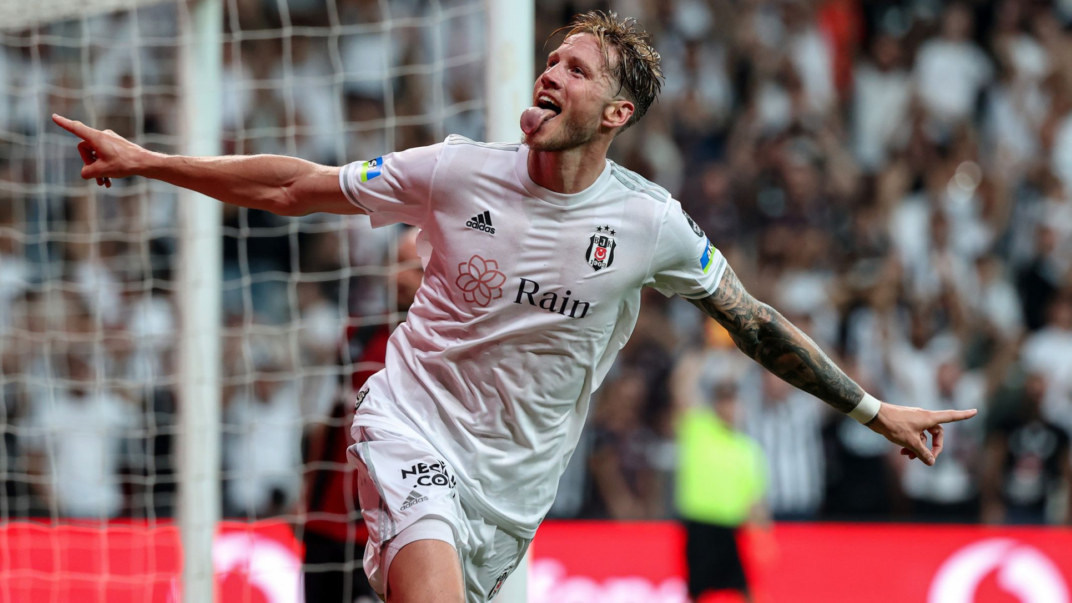 Έκλεισε τον φορ που διακαώς αναζητούσε η Μάντσεστερ Γιουνάιτεντ!