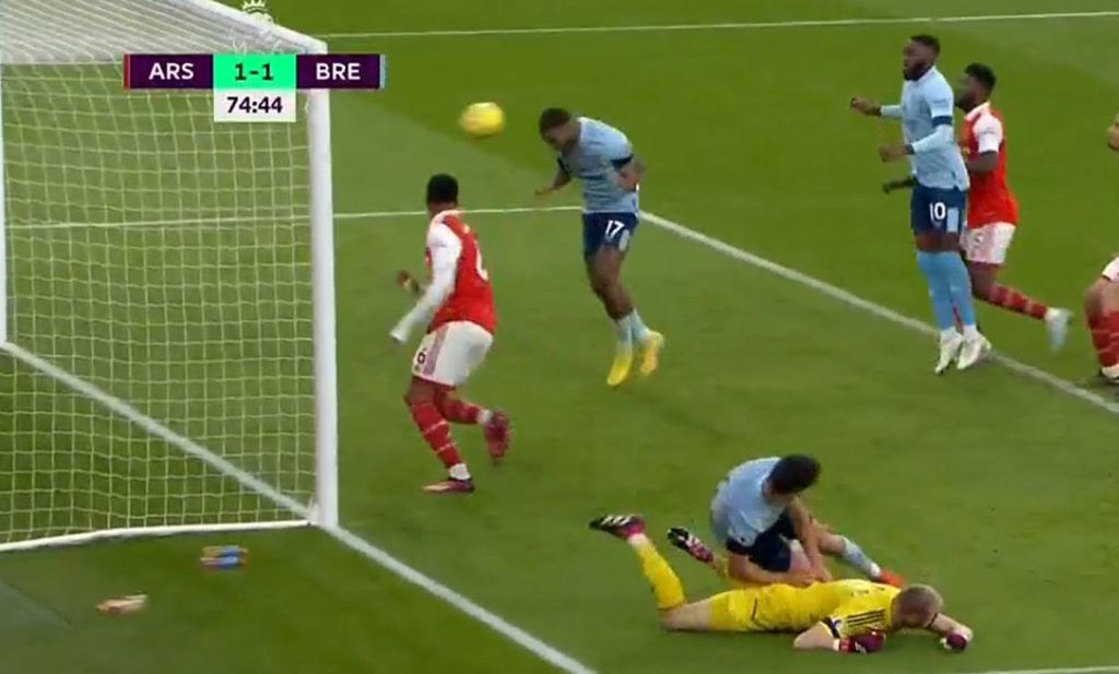 Έπαιξε… βόλεϊ στην περιοχή της Άρσεναλ η Μπρέντφορντ κι ισοφάρισε! (vid)