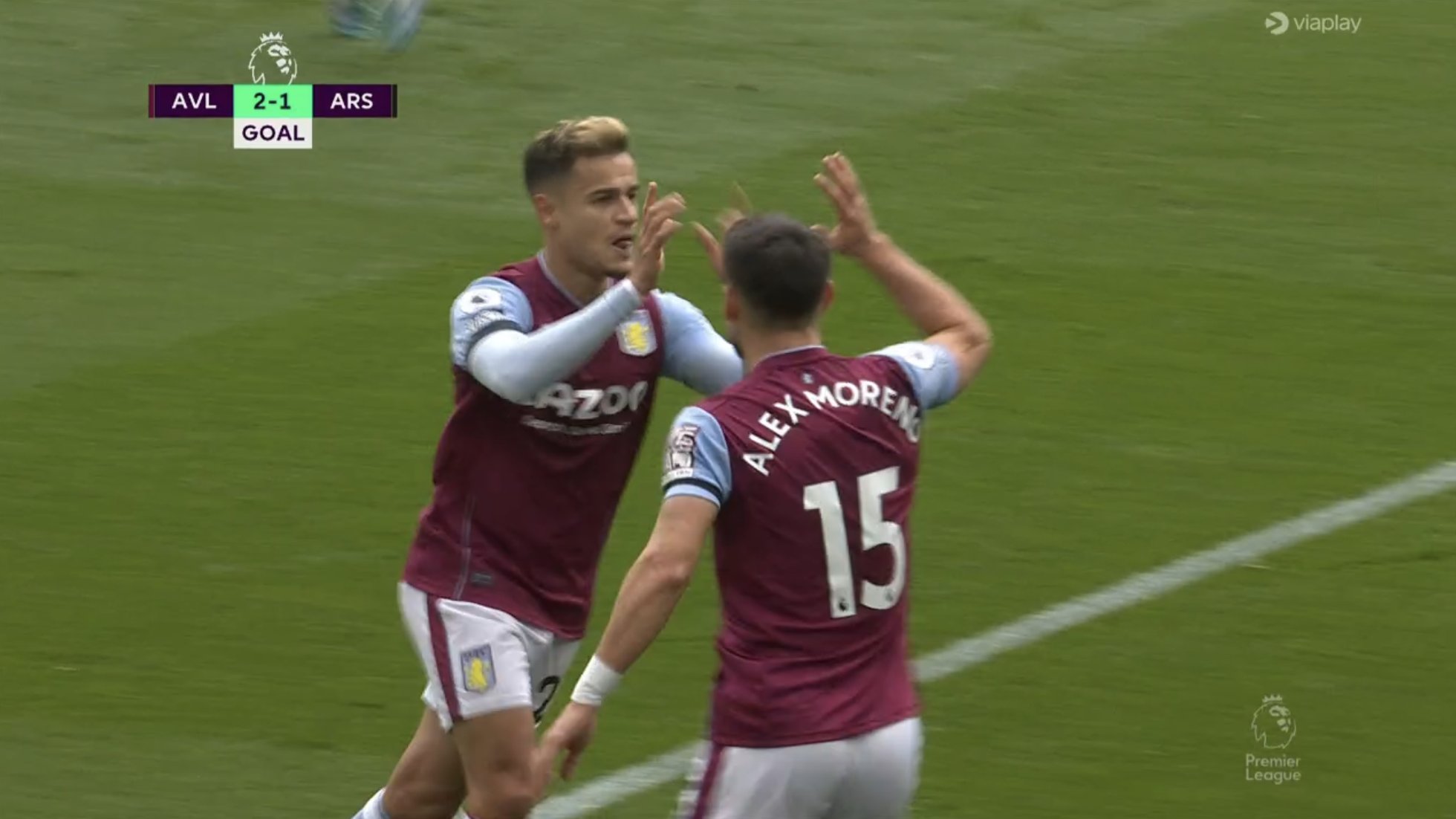 Ο Κουτίνιο φύλαγε την πρώτη… σφαίρα της σεζόν για την Άρσεναλ! (vids)