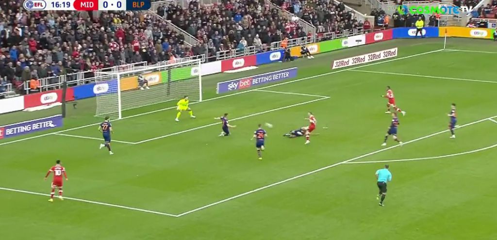 Οι Άγγλοι δεν έχουν μόνο την Premier League: Βλέπουν και αλλού ματσάρες! (vids)