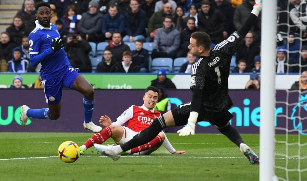 Η Άρσεναλ είναι «κολλημένη» με την κορυφή! (vid)