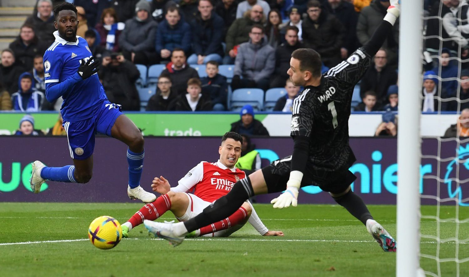 Η Άρσεναλ είναι «κολλημένη» με την κορυφή! (vid)