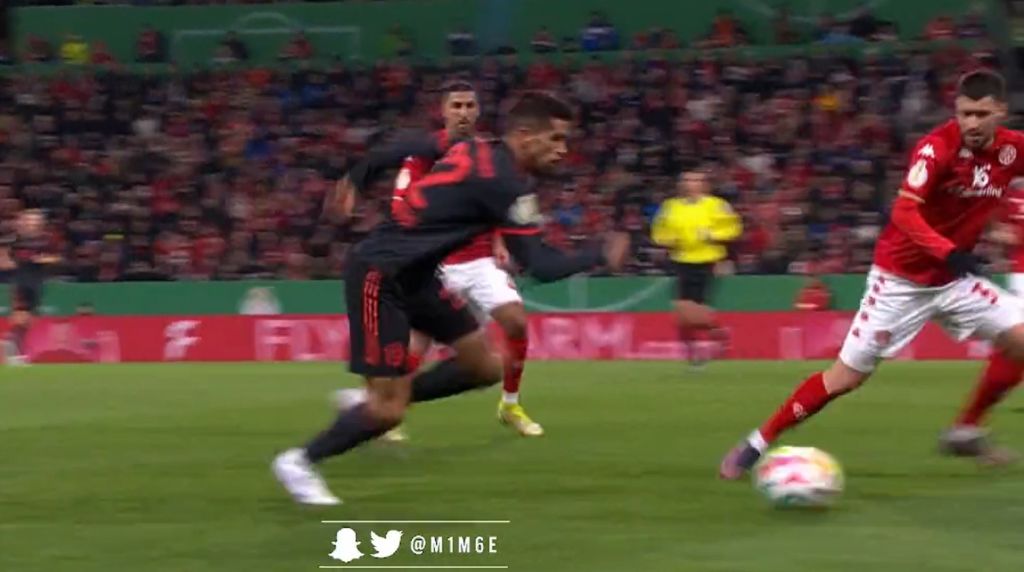 Ξεκίνησε τις «ζωγραφιές» με την Μπάγερν ο Κανσέλο (vid)