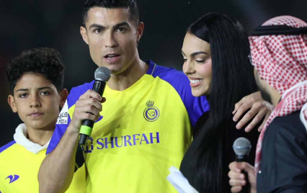 H ανάρτηση του ερωτευμένου Κριστιάνο στη… Βαλεντίνα του (pic)