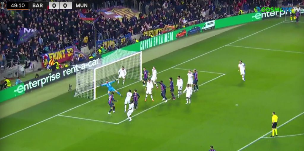 Γκάφα ολκής από τον Ντε Χέα και γκολ η Μπαρτσελόνα! (vid)