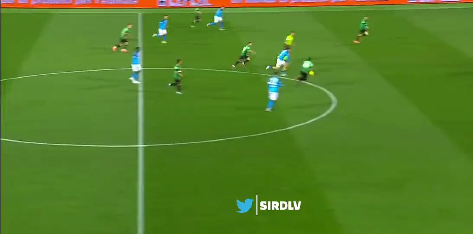 Γκολάρα ο Κβαρατσκέλια: Πήρε την μπάλα από το κέντρο και την έβαλε στα δίχτυα! (vid)