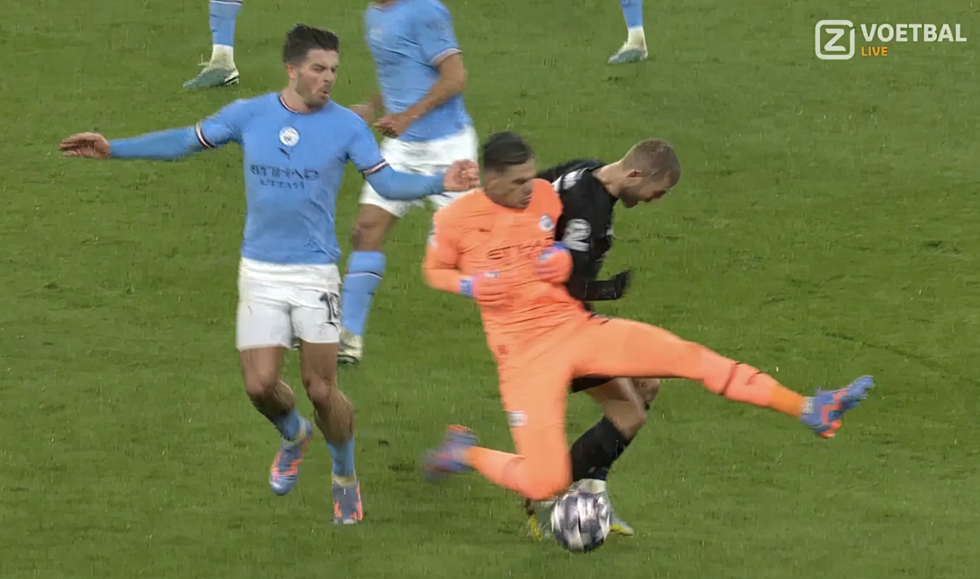 «Βράζει» η Λειψία με διαιτητή και VAR – Μετά το πέναλτι, «έκλεισε τα μάτια» σε φάουλ του Έντερσον! (vids)