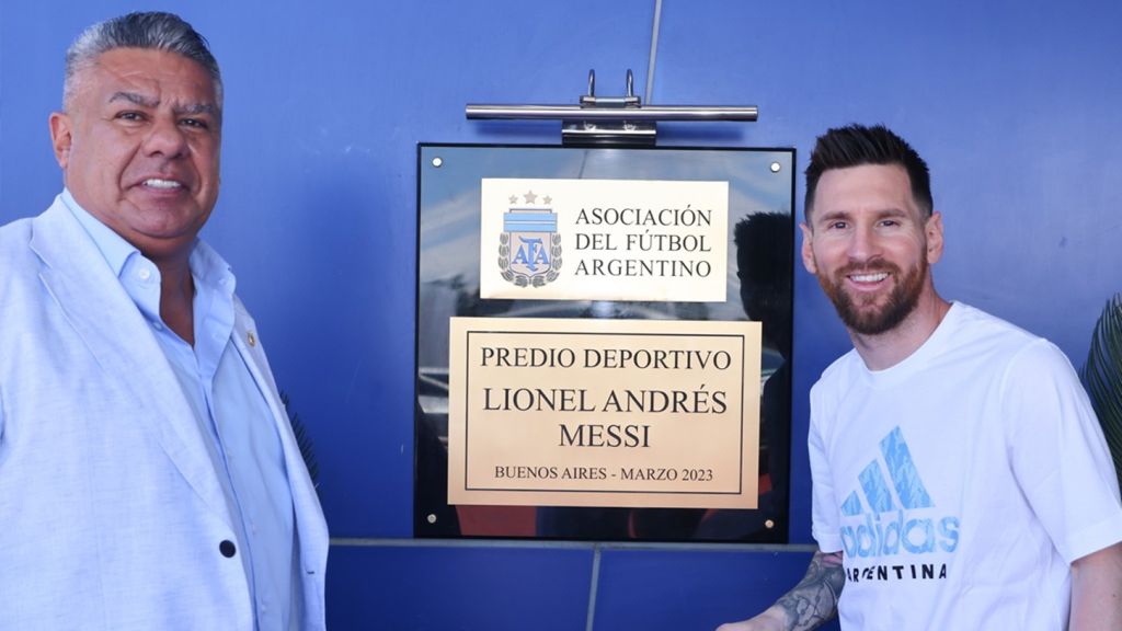Μέγιστη τιμή για Μέσι – Το προπονητικό κέντρο της Αργεντινής πήρε το όνομά του! (pic)