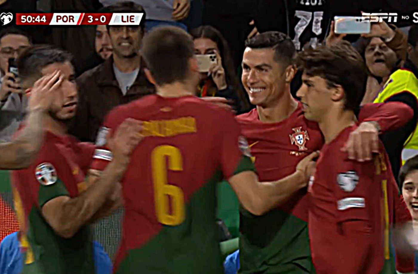 Ο Κριστιάνο γιόρτασε το ρεκόρ του με… καθυστέρηση 43 λεπτών! (vid)